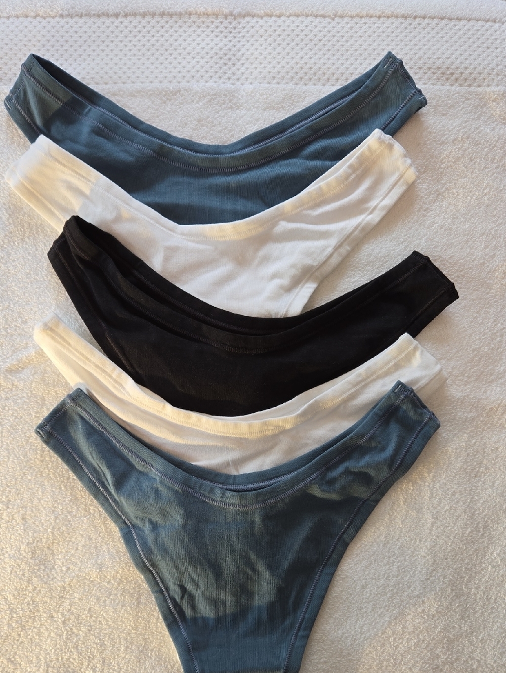 Quince Organic Cotton Thong 5 Set - XS Slate,black,white.